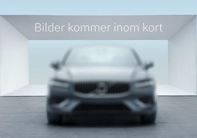 Ljusgrå Begagnad 2023 Volvo XC40 Core SUV | 464 500 kr - Bild 1/1
