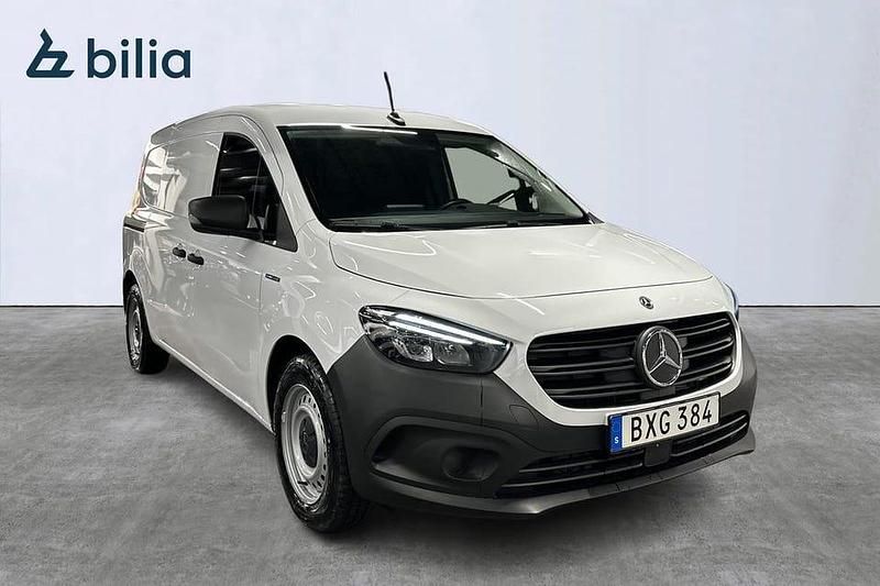 Begagnad Mercedes eCitan 91 kW (124 HK) 2023 Vit Van
