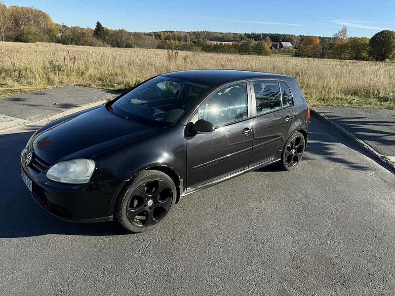 Svart Begagnad 2005 VW Golf IV Sportline Halvkombi | 19 000 kr (Bra pris) - Bild 1/4