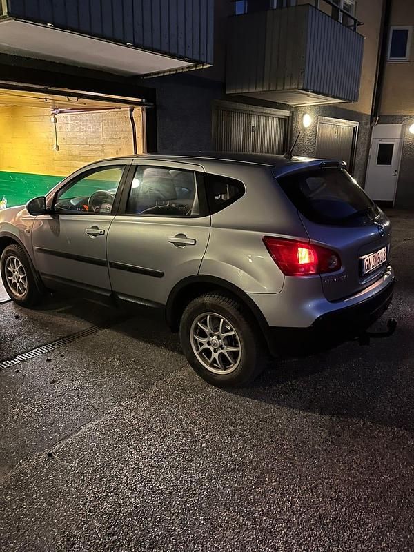 Begagnad Nissan Qashqai 141 HK (103 kW) 2008 SUV