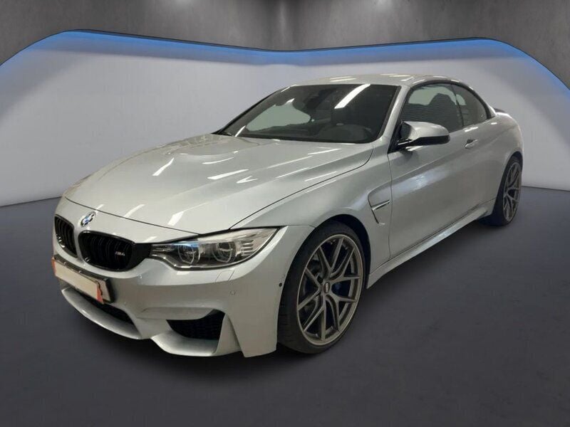 Ljusgrå Begagnad 2015 BMW M4 Cabriolet M Performance Cab | 519 900 kr (Marknadspris) - Bild 1/1