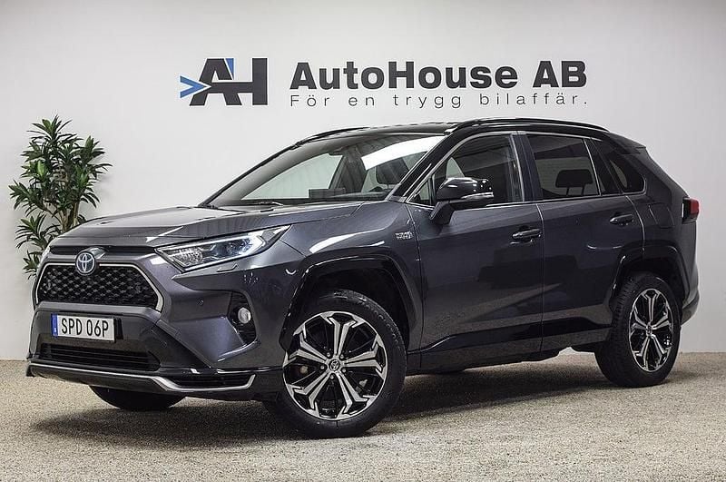 Grå Begagnad 2021 Toyota RAV4 Hybrid Style SUV | 369 000 kr (Bra pris) - Bild 1/4