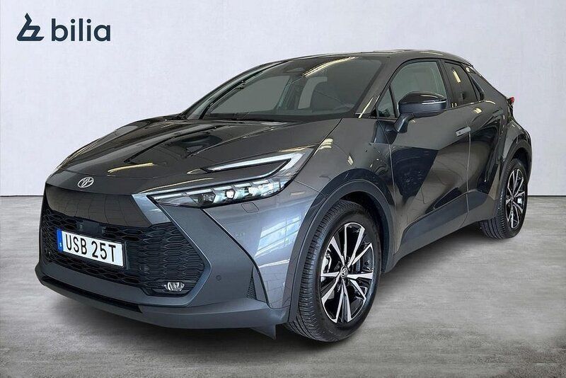 Mörkgrå Begagnad 2024 Toyota C-HR Style SUV | 379 900 kr (Marknadspris) - Bild 1/4