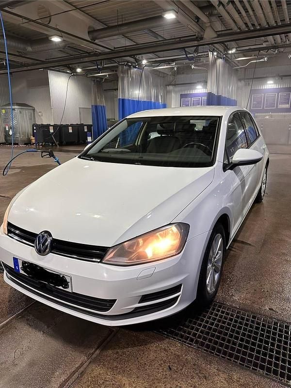 Begagnad 2014 VW Golf VII Halvkombi | 60 000 kr (Superpris) - Bild 1/4