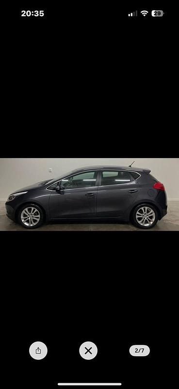 Begagnad Kia Ceed 128 HK (94 kW) 2013 Halvkombi