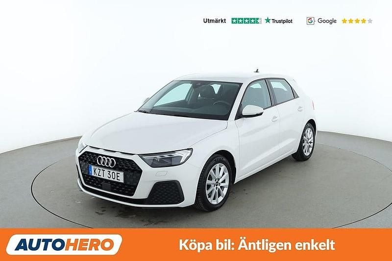 Vit Begagnad 2020 Audi A1 Sportback Halvkombi | 182 000 kr (Marknadspris) - Bild 1/4