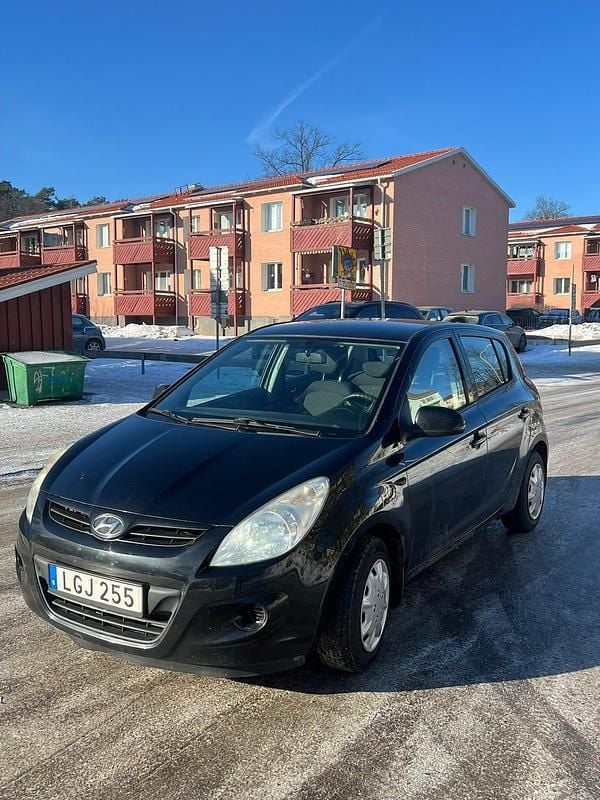 Begagnad Hyundai i20 77 HK (56 kW) 2011 Halvkombi