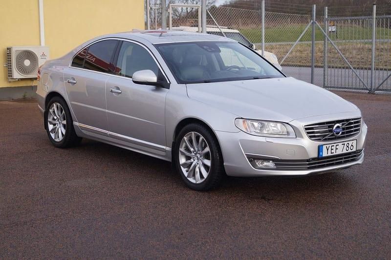 Begagnad Volvo S80 Standard 181 HK (133 kW) 2016 Silver Sedan