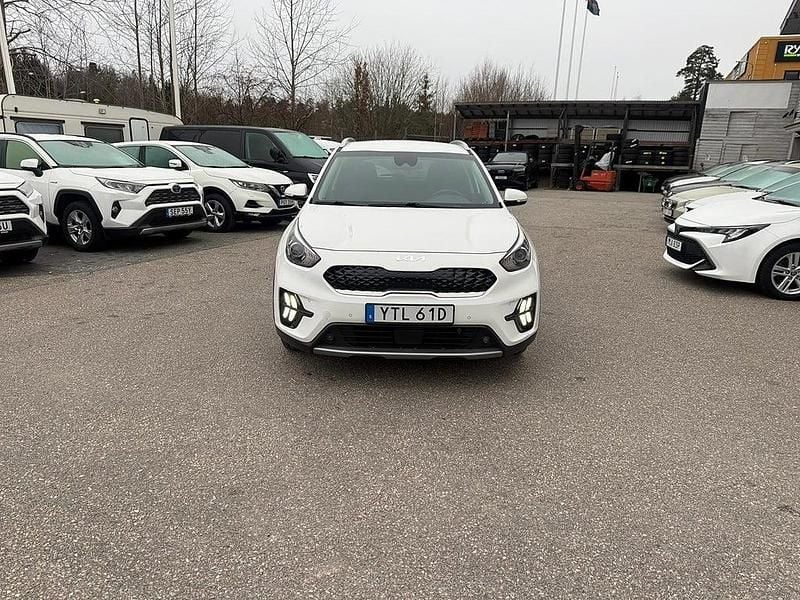 Vit Begagnad 2022 Kia Niro Advance SUV | 179 900 kr (Superpris) - Bild 1/4