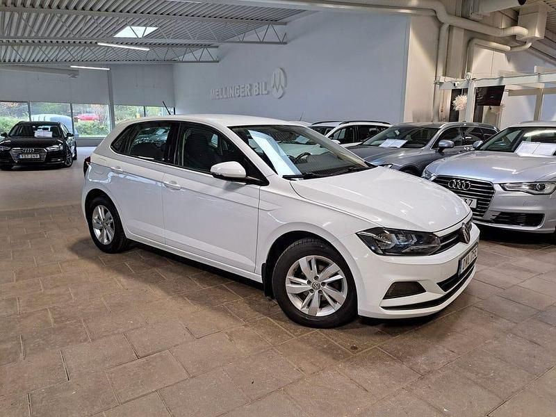 Vit (pure vit) Begagnad 2019 VW Polo Halvkombi | 128 000 kr (Marknadspris) - Bild 1/4
