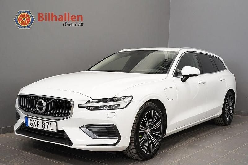 Vit Begagnad 2020 Volvo V60 Inscription Kombi | 239 000 kr (Superpris) - Bild 1/4