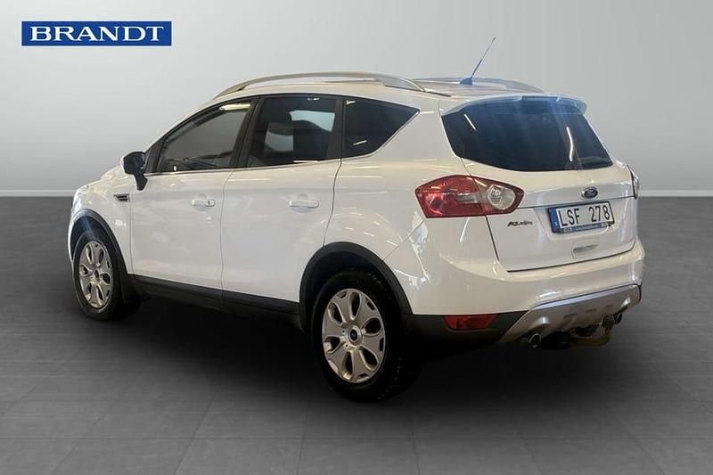 Begagnad Ford Kuga Titanium 165 HK (121 kW) 2011 Vit SUV