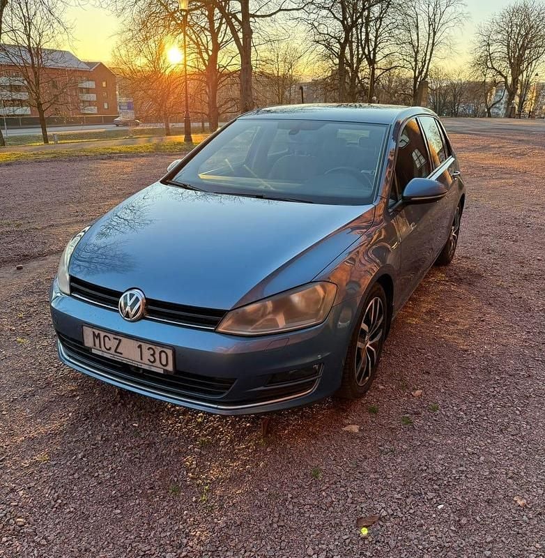 Begagnad 2013 VW Golf VII Halvkombi | 106 000 kr (Marknadspris) - Bild 1/4