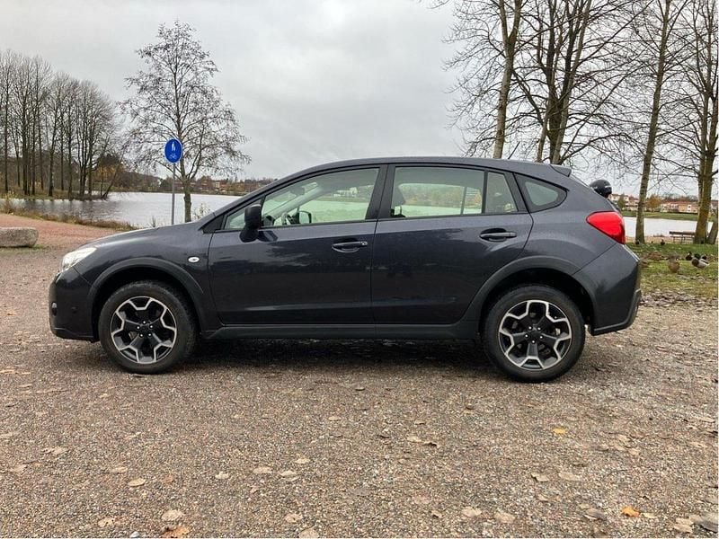 Grå Begagnad 2012 Subaru XV SUV | 85 000 kr (Superpris) - Bild 1/4