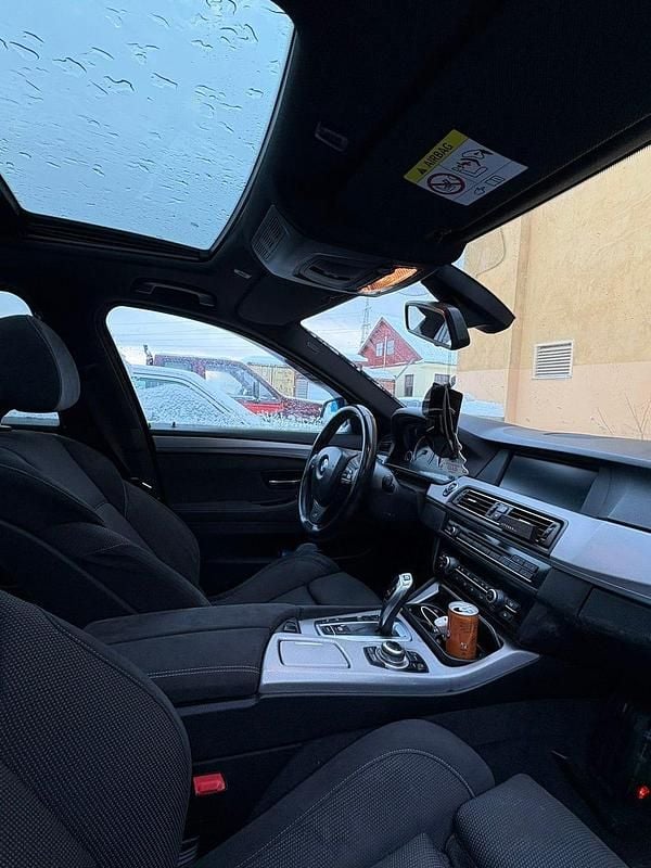 Begagnad BMW 525 218 HK (160 kW) 2012 Kombi