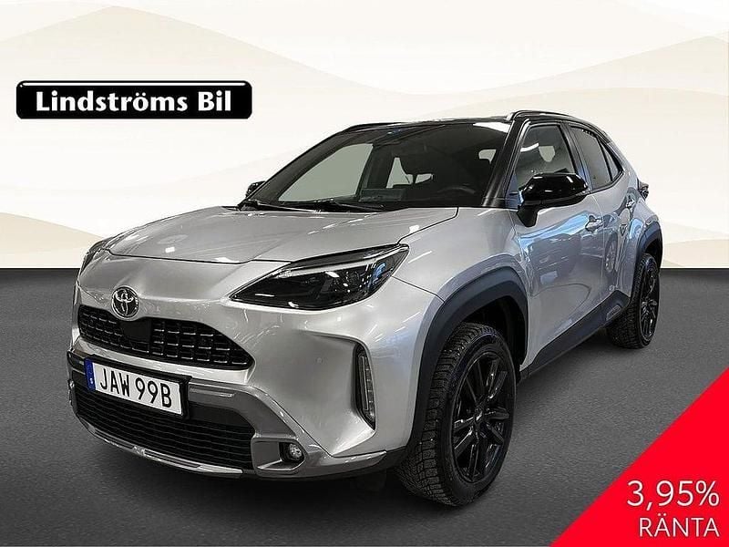 Silver Begagnad 2024 Toyota Yaris Cross Edition SUV | 369 000 kr (Dyr) - Bild 1/2