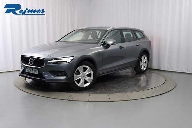 Grå Begagnad 2019 Volvo V60 CC SE Kombi | 309 900 kr (Marknadspris) - Bild 1/4