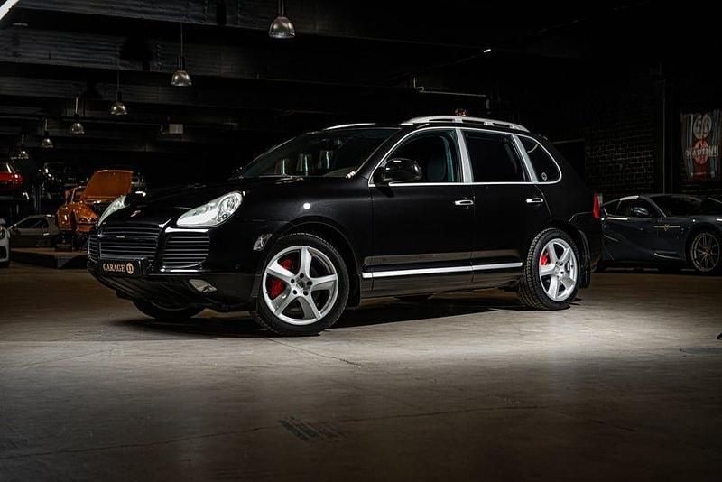 Begagnad Porsche Cayenne Turbo 450 HK (330 kW) 2004 Svart SUV