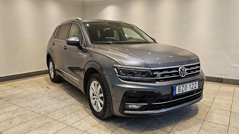 Begagnad VW Tiguan Allspace R-line 190 HK (139 kW) 2018 Grå SUV