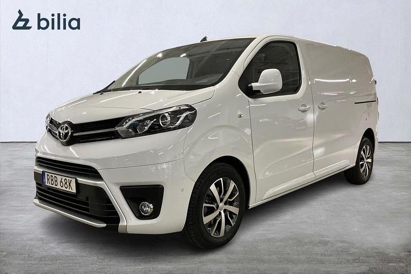 Vit Begagnad 2024 Toyota Proace Van | 419 900 kr (Dyr) - Bild 1/4