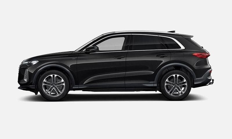 Svart Ny 2025 Audi Q5 SUV | 719 500 kr (Bra pris) - Bild 1/3