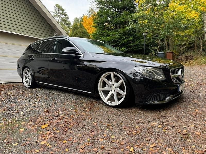 Begagnad Mercedes E220 194 HK (142 kW) 2017