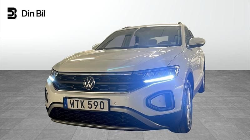 Vit Begagnad 2022 VW T-Roc SUV | 224 900 kr (Bra pris) - Bild 1/4