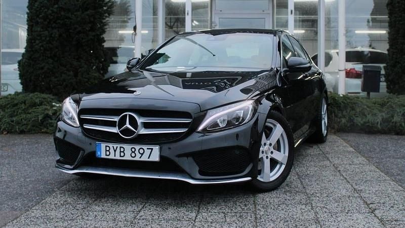 Svart Begagnad 2018 Mercedes C220 AMG line Sedan | 239 900 kr (Marknadspris) - Bild 1/4