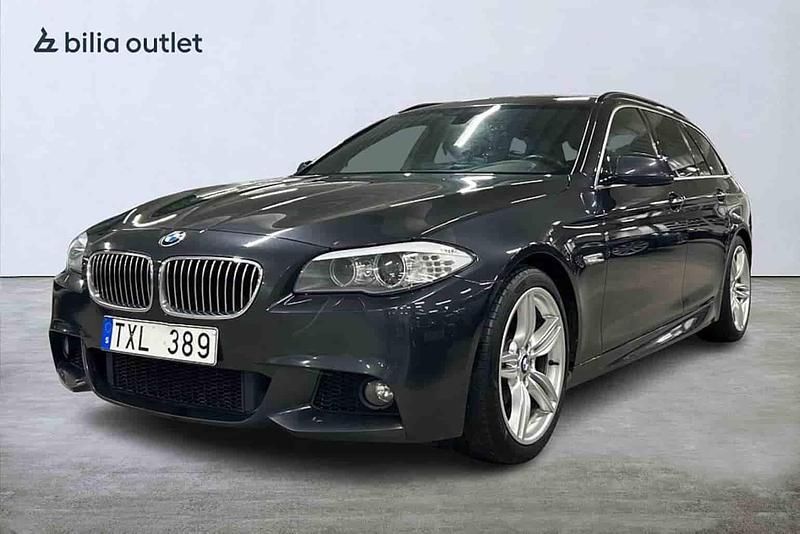 Grå Begagnad 2013 BMW 520 Kombi | 129 900 kr (Lite dyr) - Bild 1/1