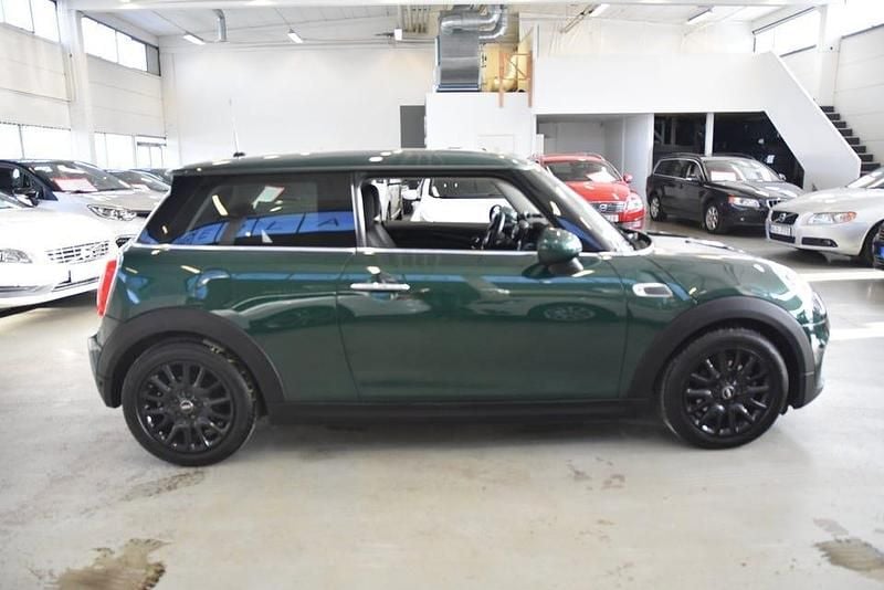 Begagnad Mini Cooper 136 HK (100 kW) 2015 Grön Halvkombi