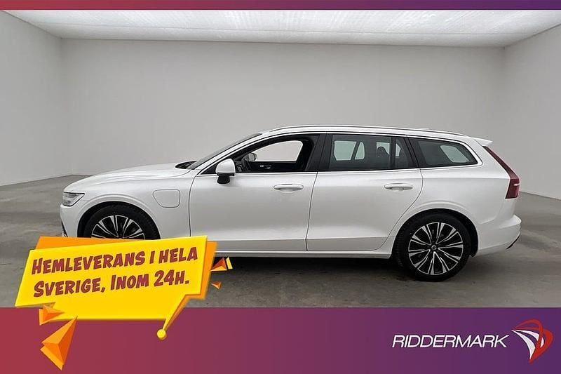 Vit Begagnad 2022 Volvo V60 Kombi | 358 800 kr (Lite dyr) - Bild 1/3