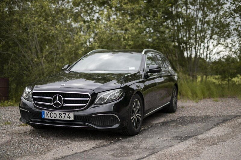 Svart Begagnad 2019 Mercedes E200 Avantgarde Kombi | 249 000 kr (Bra pris) - Bild 1/4