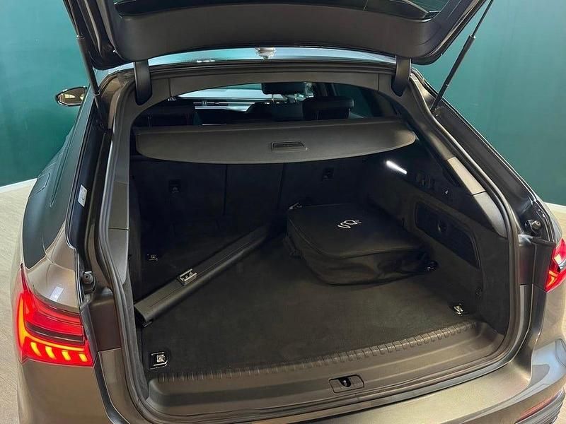 Begagnad Audi A6 S-Line 367 HK (269 kW) 2021 Grå Kombi