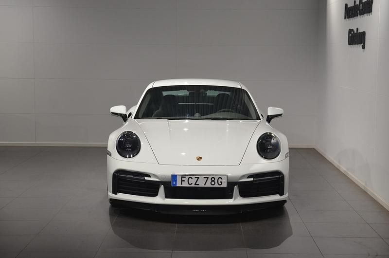 Begagnad Porsche 911 Turbo S 650 HK (478 kW) 2020 Vit Sportkupé