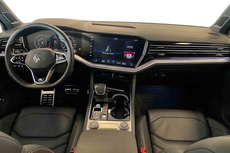 Vit Begagnad 2023 VW Touareg R SUV | 799 000 kr - Bild 1/1