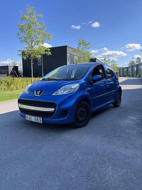 Begagnad 2010 Peugeot 107 Halvkombi | 23 000 kr (Bra pris) - Bild 1/4
