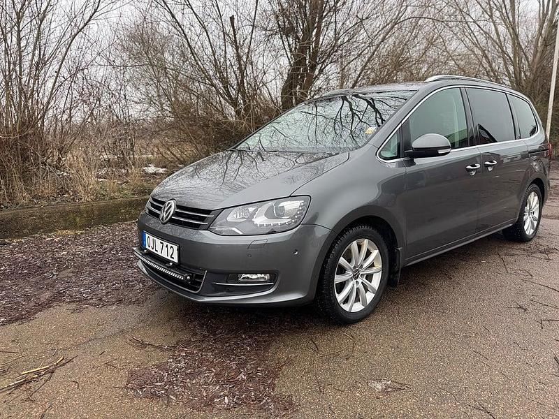 Begagnad VW Sharan GT 184 HK (135 kW) 2016 Grå Minibuss