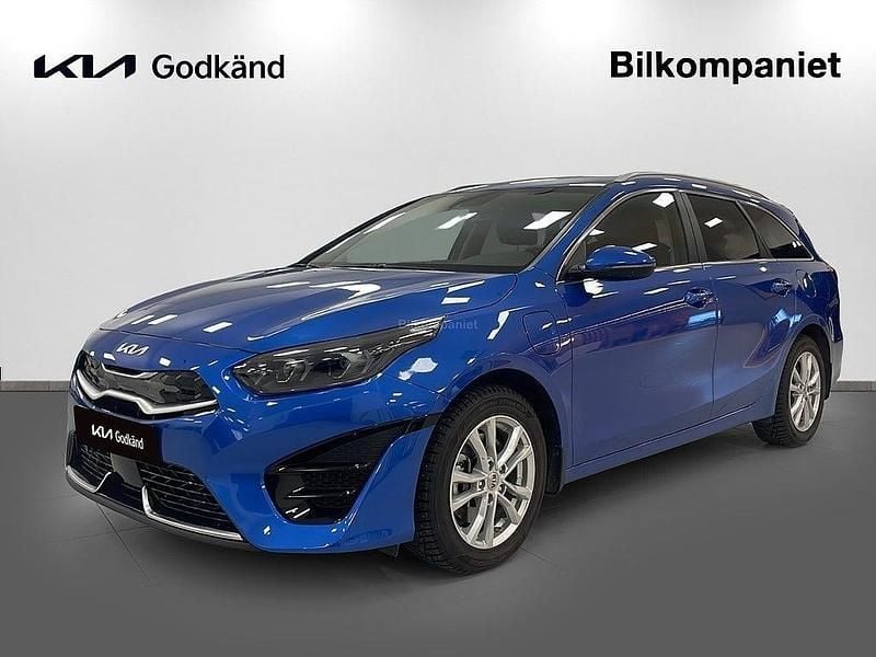 Blå Begagnad 2023 Kia Ceed Sportswagon Kombi | 304 900 kr (Dyr) - Bild 1/4