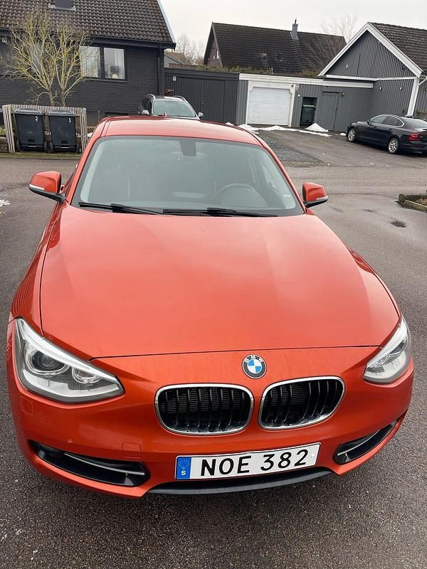 Begagnad BMW 118 143 HK (105 kW) 2014 Halvkombi