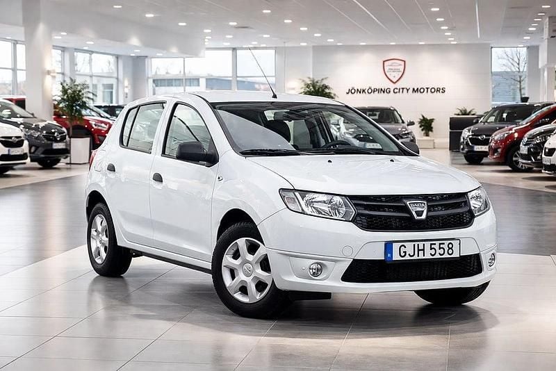 Begagnad Dacia Sandero 90 HK (66 kW) 2014 Vit Halvkombi