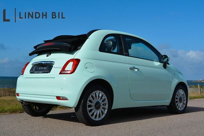 Grön (green mint milkshake) Begagnad 2021 Fiat 500C Lounge Cab | 149 900 kr (Marknadspris) - Bild 1/4