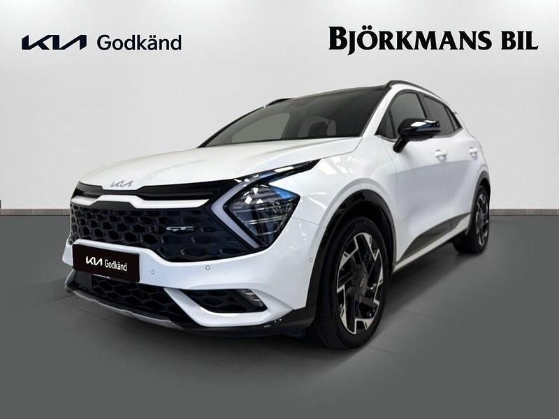 Vit Begagnad 2022 Kia Sportage GT-Line SUV | 369 900 kr (Marknadspris) - Bild 1/4
