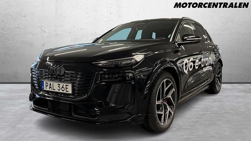 Begagnad Audi Q6 e-tron S-Line 284 kW (387 HK) 2025 Svart SUV