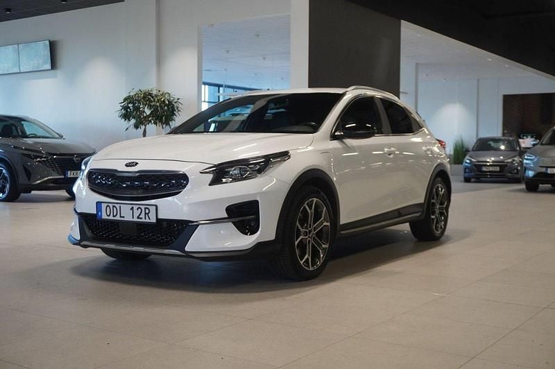 Vit Begagnad 2020 Kia XCeed SUV | 219 800 kr (Marknadspris) - Bild 1/4