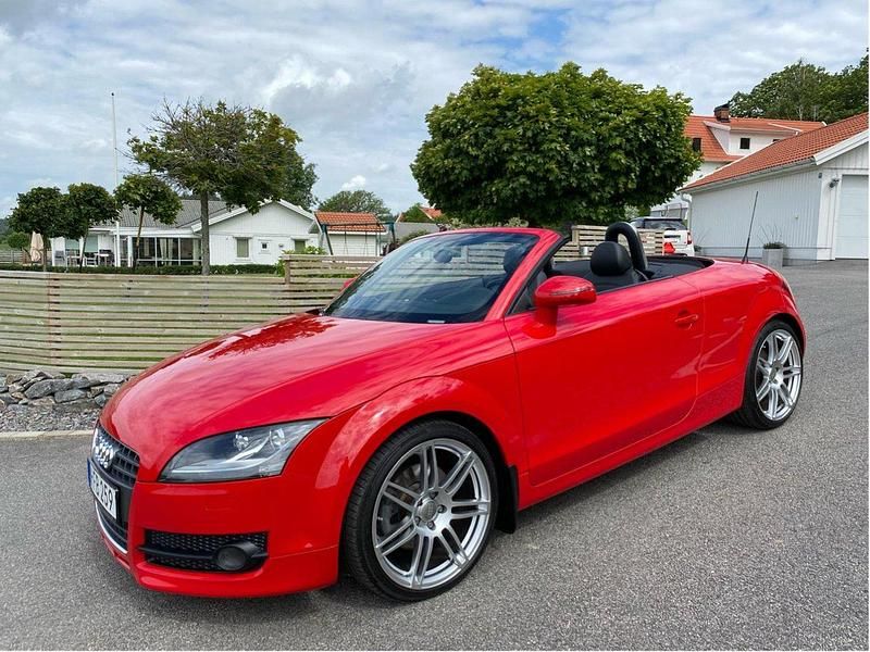 Röd Begagnad 2007 Audi TT Roadster Cab | 160 000 kr (Dyr) - Bild 1/4