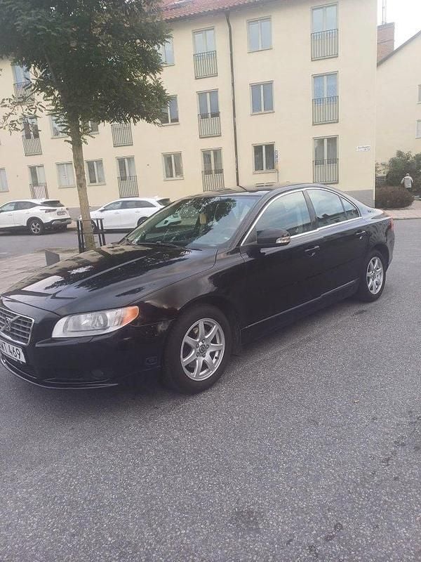 Svart Begagnad 2008 Volvo S80 Momentum Sedan | 29 500 kr - Bild 1/4
