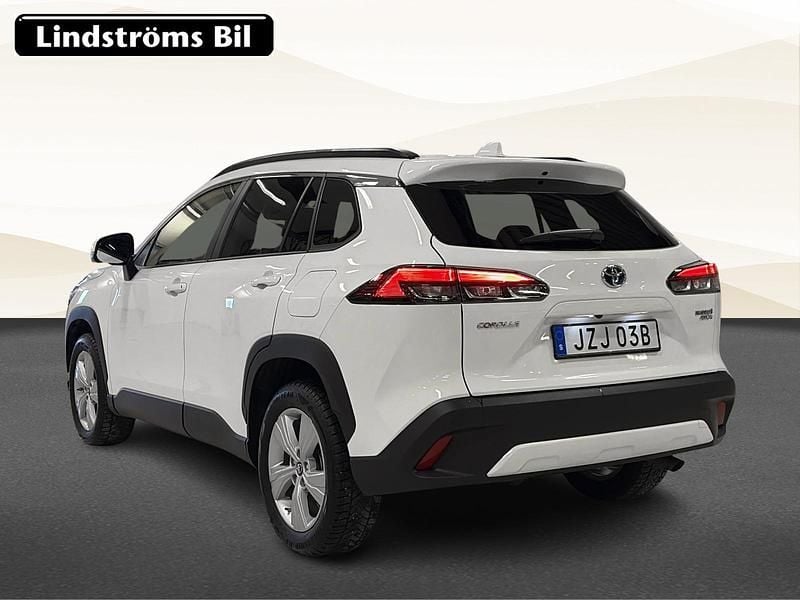 Begagnad Toyota Corolla Cross 152 HK (111 kW) 2023 Vit SUV