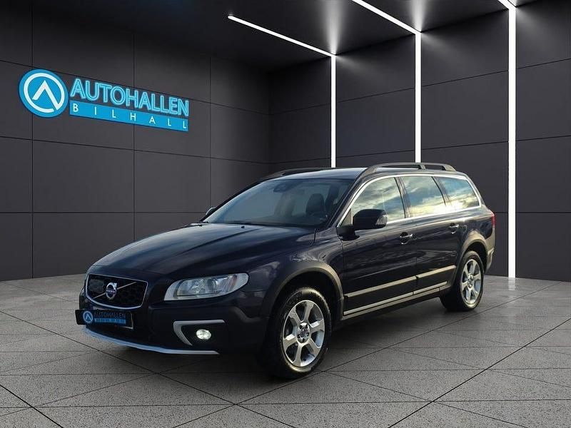 Mörkblå Begagnad 2016 Volvo XC70 Summum Kombi | 159 000 kr (Marknadspris) - Bild 1/4