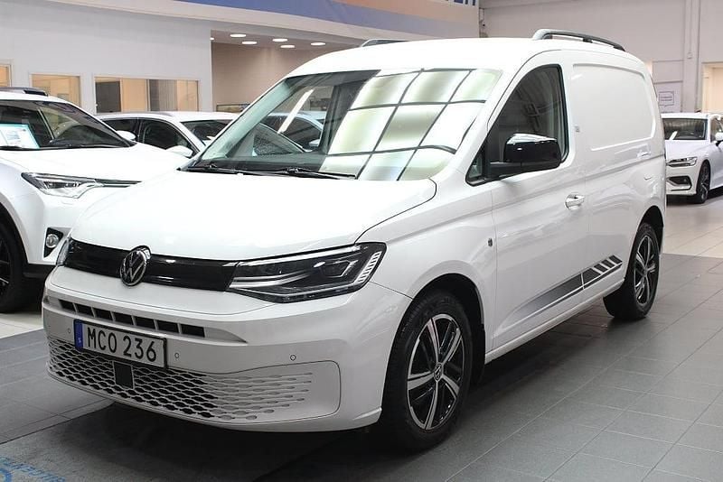 Begagnad VW Caddy 122 HK (89 kW) 2023 Vit Minibuss