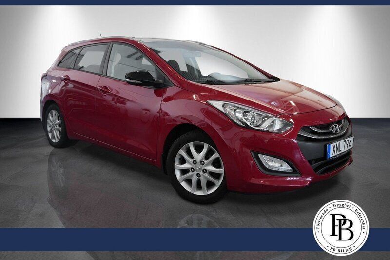 Röd Begagnad 2014 Hyundai i30 Kombi | 94 900 kr (Lite dyr) - Bild 1/3